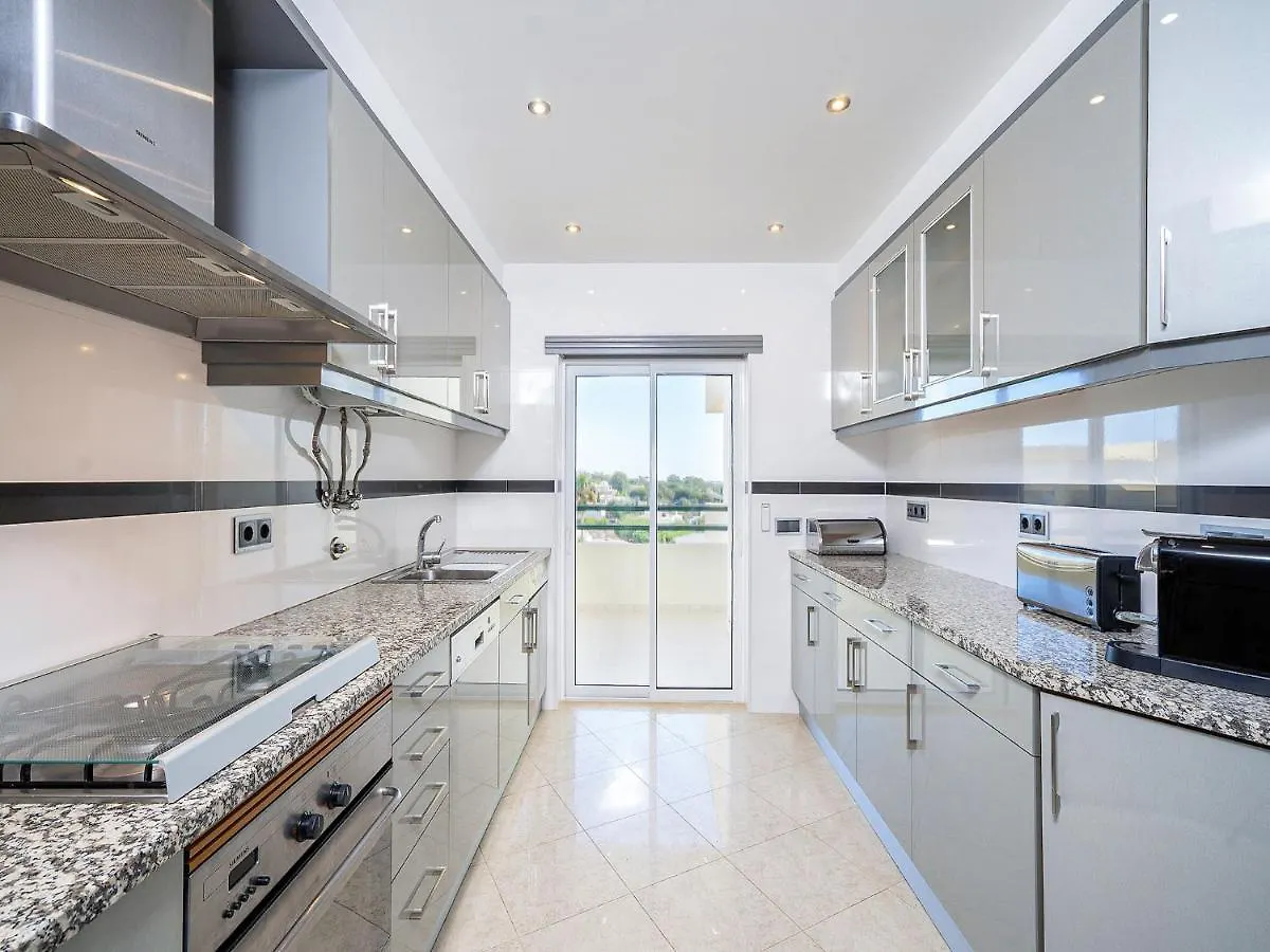 Apartamento Luxury Penthouse Wstunning Sea Views, Walk To Gale Beach Albufeira Portugal