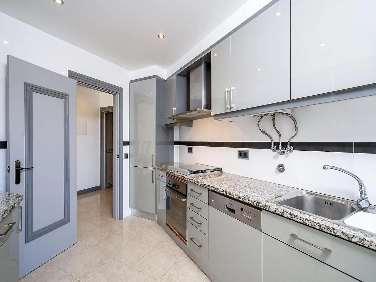 Luxury Penthouse Wstunning Sea Views, Walk To Gale Beach Albufeira Portugal