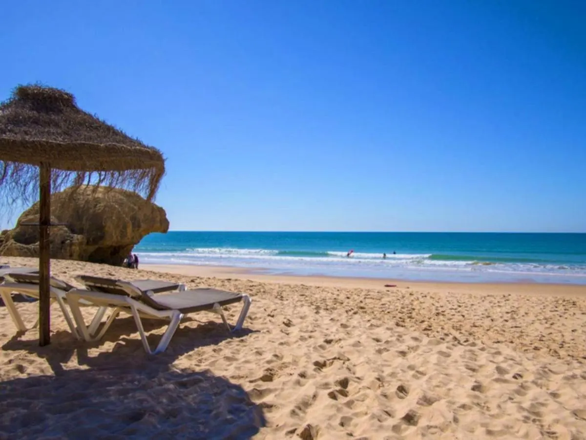 Luxury Penthouse Wstunning Sea Views, Walk To Gale Beach Albufeira