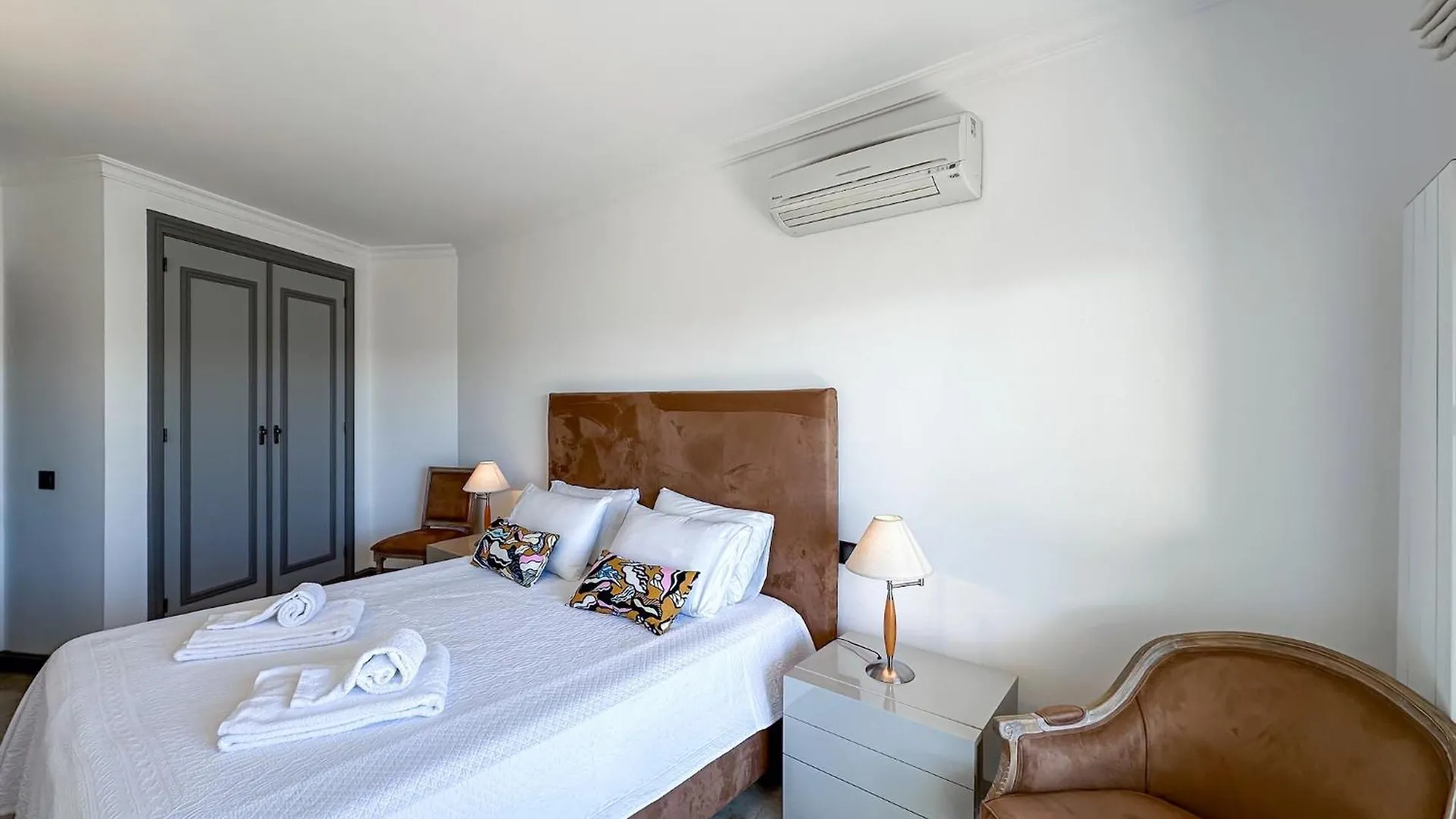 Luxury Penthouse Wstunning Sea Views, Walk To Gale Beach Albufeira Apartamento