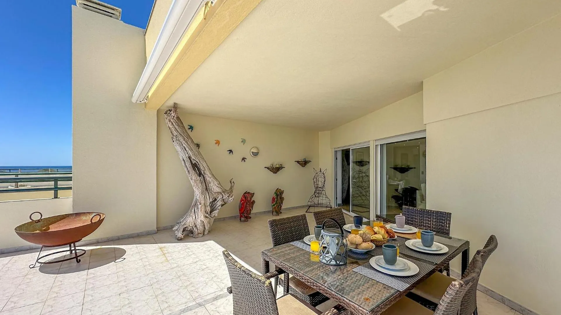 Luxury Penthouse Wstunning Sea Views, Walk To Gale Beach Albufeira 0*,  Portugal